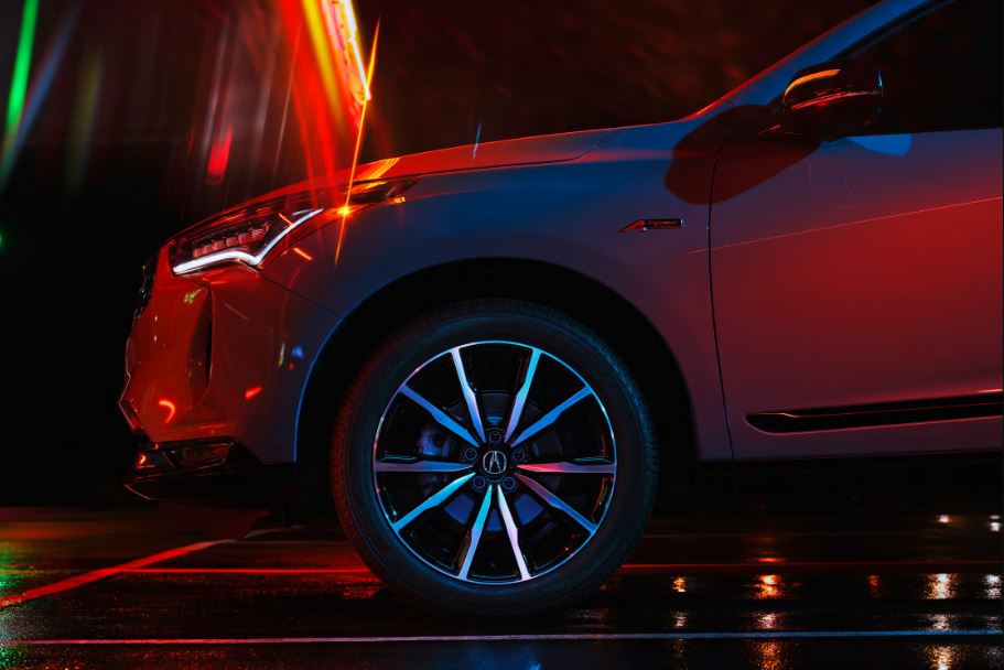2026 Acura RDX Wheels and Tires