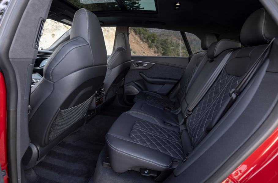 2026 Audi SQ8 Interior 5