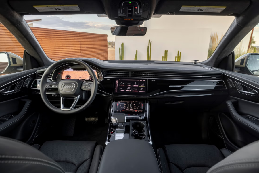 2026 Audi SQ8 Interior 7