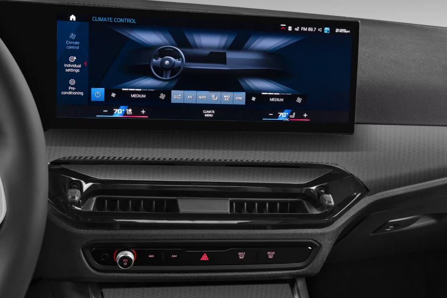 2026 BMW 4-Series Infotainment