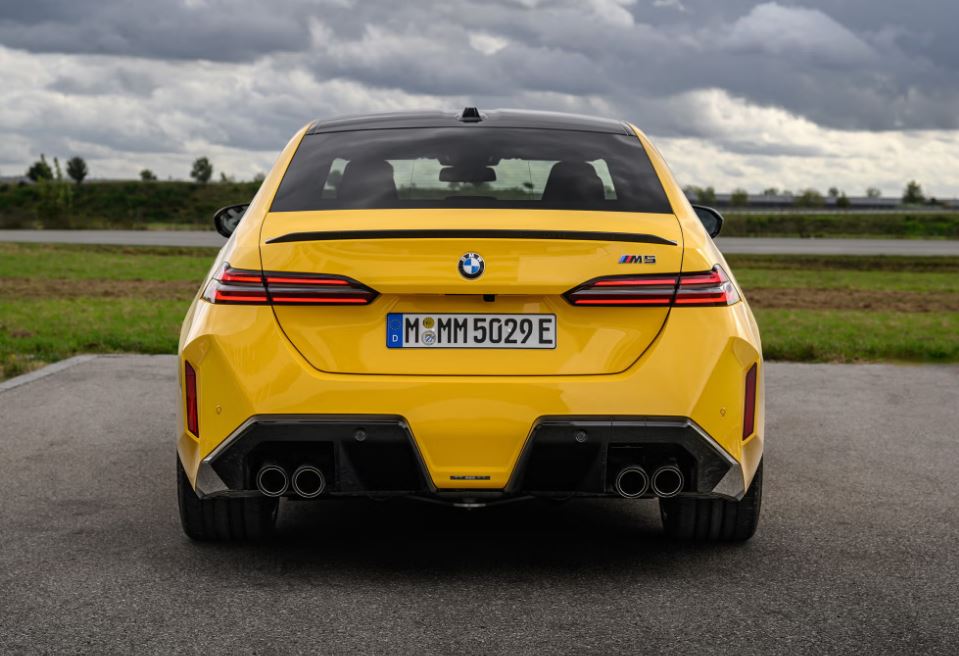 2026 BMW M5 Exterior 2