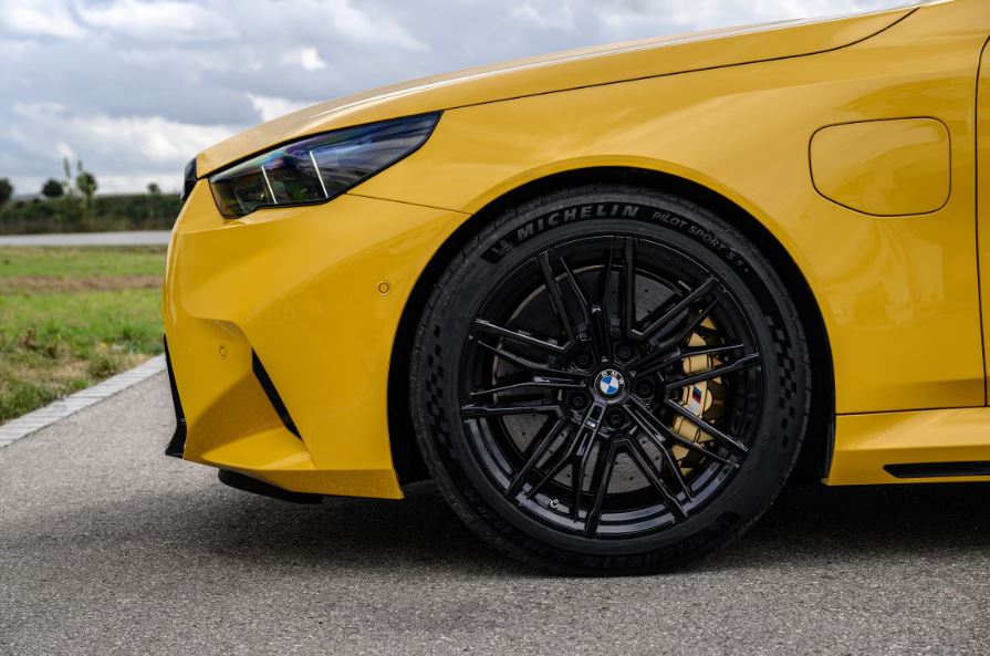 2026 BMW M5 Wheels and Tires 3