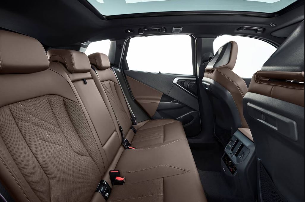 2026 BMW X3 Interior 4