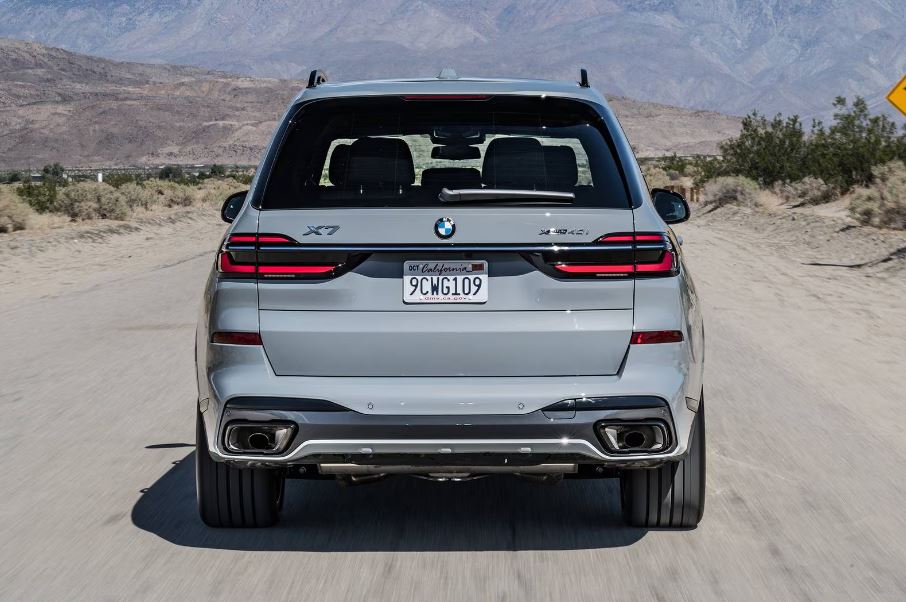 2026 BMW X7 Exterior 3