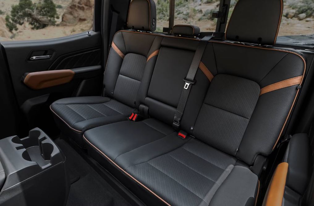 2026 GMC Canyon Interior 4