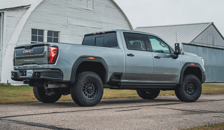 2026 GMC Sierra HD Exterior 3