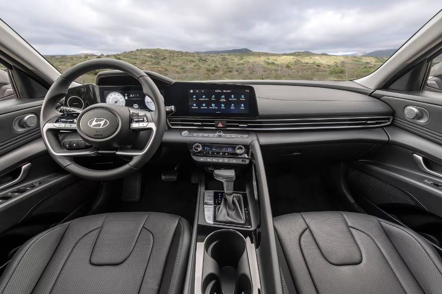 2026 Hyundai Elantra Interior 1