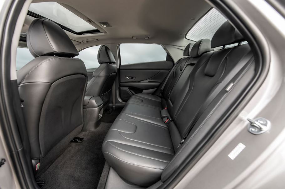 2026 Hyundai Elantra Interior 2