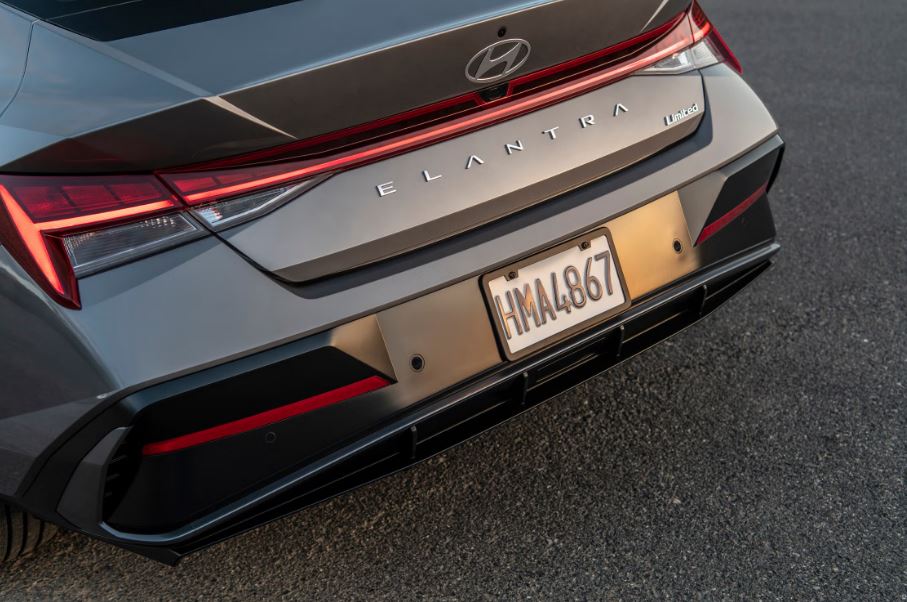 2026 Hyundai Elantra exterior 2