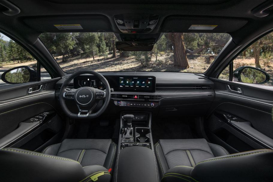 2026 Kia K5 Interior 2