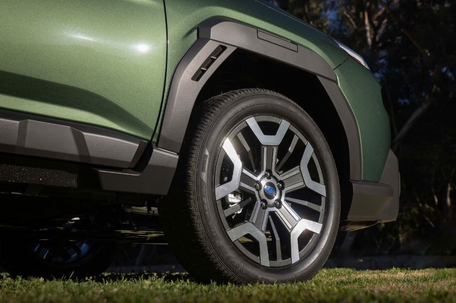 2026 Subaru Outback wheels and tires 3