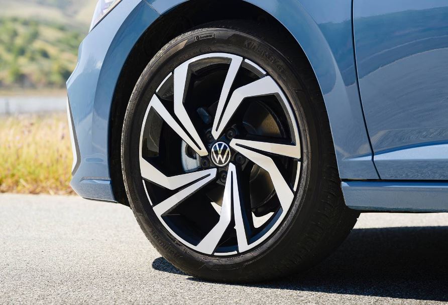 2026 Volkswagen Jetta Wheels and Tires 3