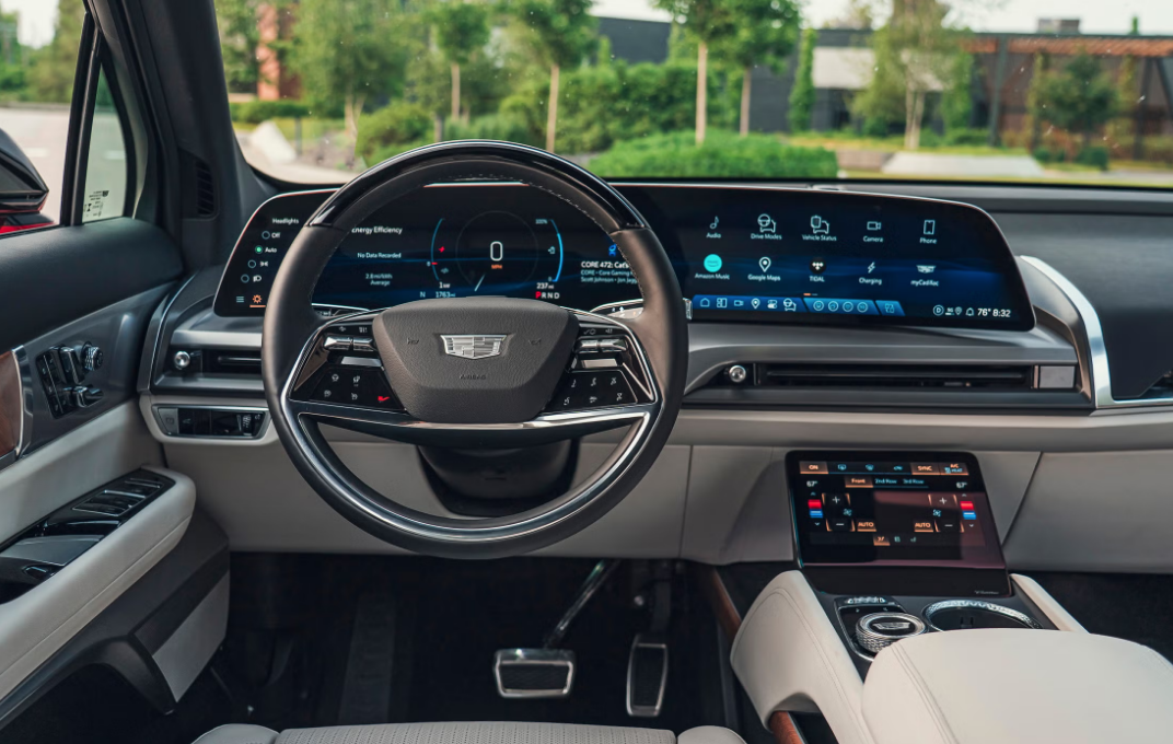 Cadillac Vistiq 2026 Review, Specs, Price and Mileage (Brochure) (9)