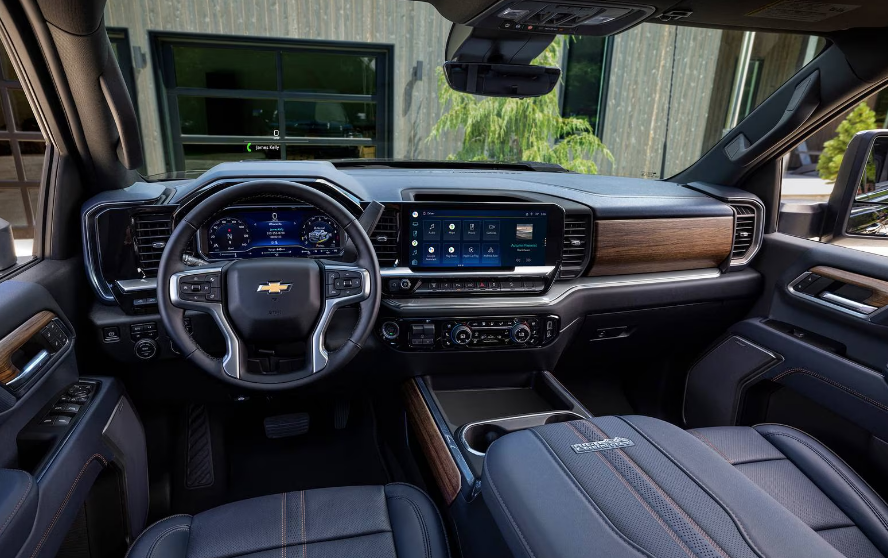 Chevrolet Silverado HD 2026 Review, Specs, Price and Mileage (Brochure) (6)