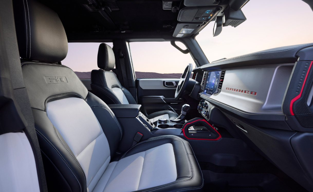 Ford Bronco 2026 Review, Specs, Price and Mileage (Brochure) (3)
