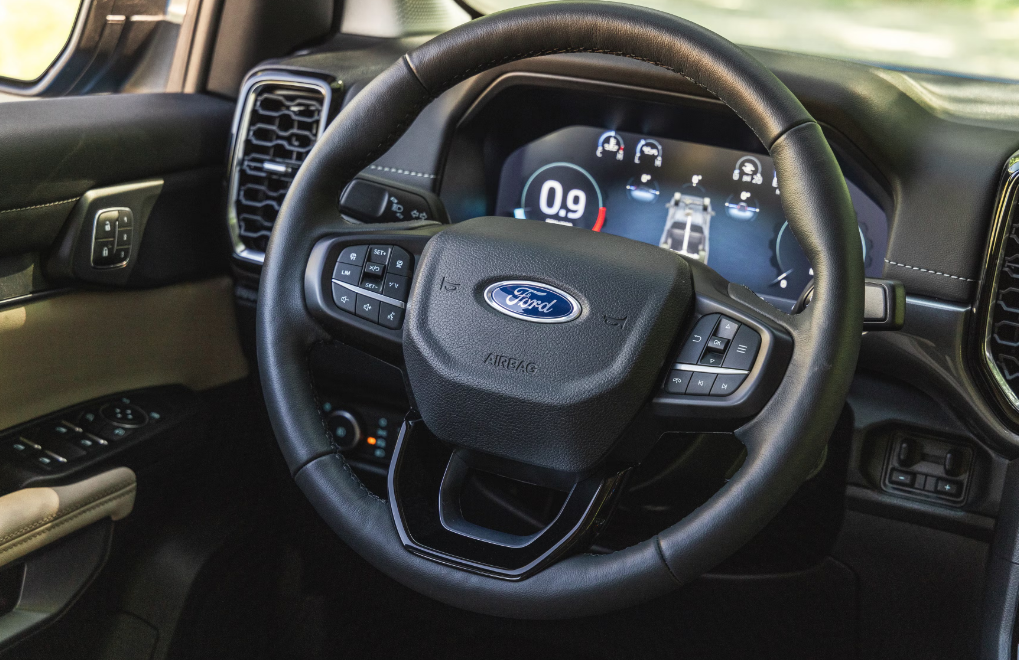 Ford Ranger 2026 Review, Specs, Price and Mileage (Brochure) (9)