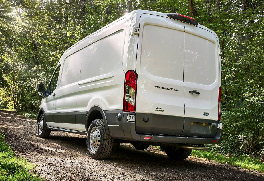 Ford Transit 2026 Review, Specs, Price and Mileage (Brochure) (2)