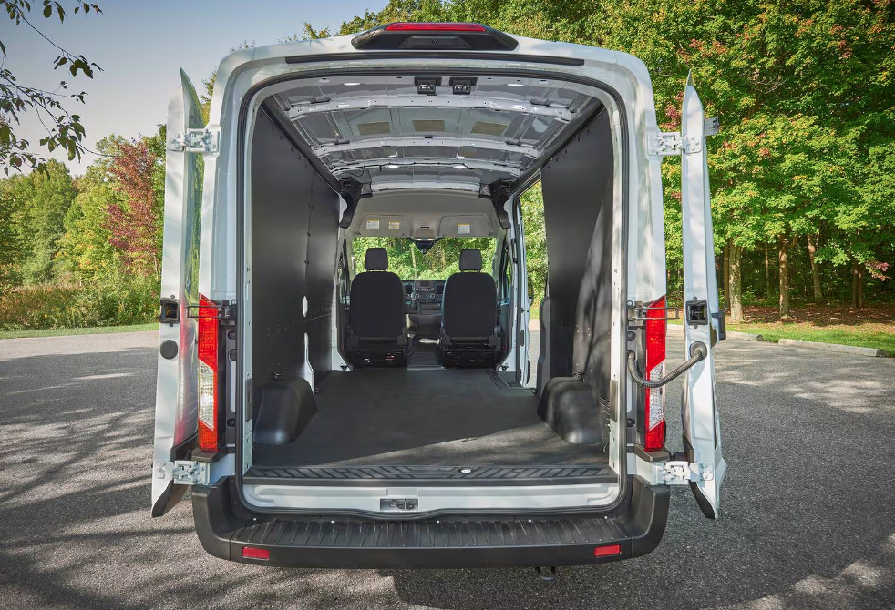 Ford Transit 2026 Review, Specs, Price and Mileage (Brochure) (5)
