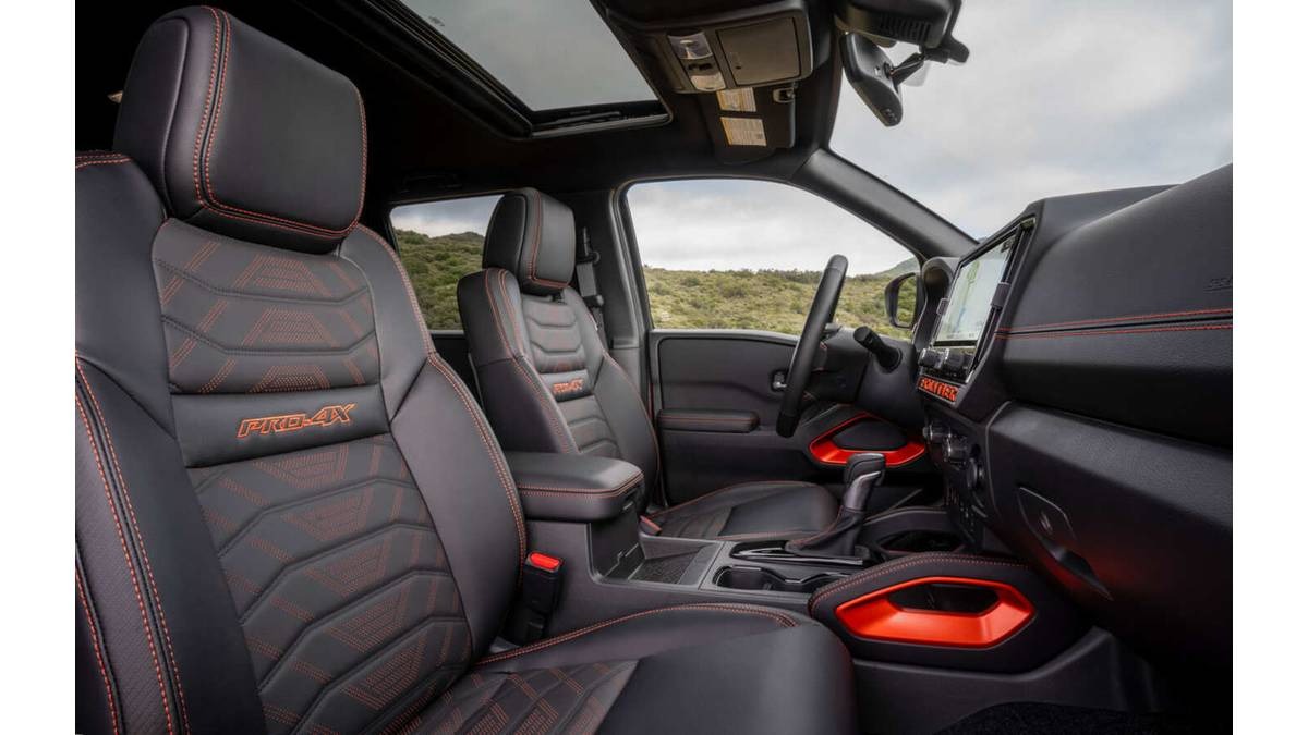Nissan Frontier 2026 Review, Specs, Price and Mileage (Brochure) (1)