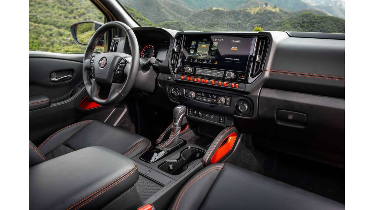 Nissan Frontier 2026 Review, Specs, Price and Mileage (Brochure) (2)