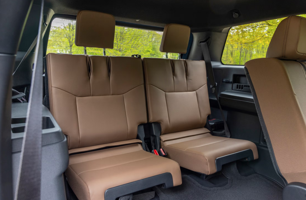 Toyota 4Runner 2026 Review, Specs, Price and Mileage (Brochure) (3)