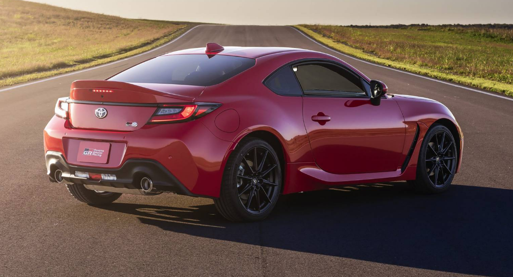 Toyota GR86 2026 Review, Specs, Price and Mileage (Brochure) (2)