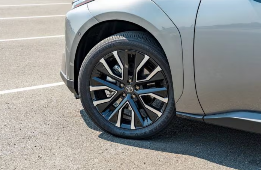 Toyota bZ (EV) 2026 Review, Specs, Price and Mileage (Brochure) (1)