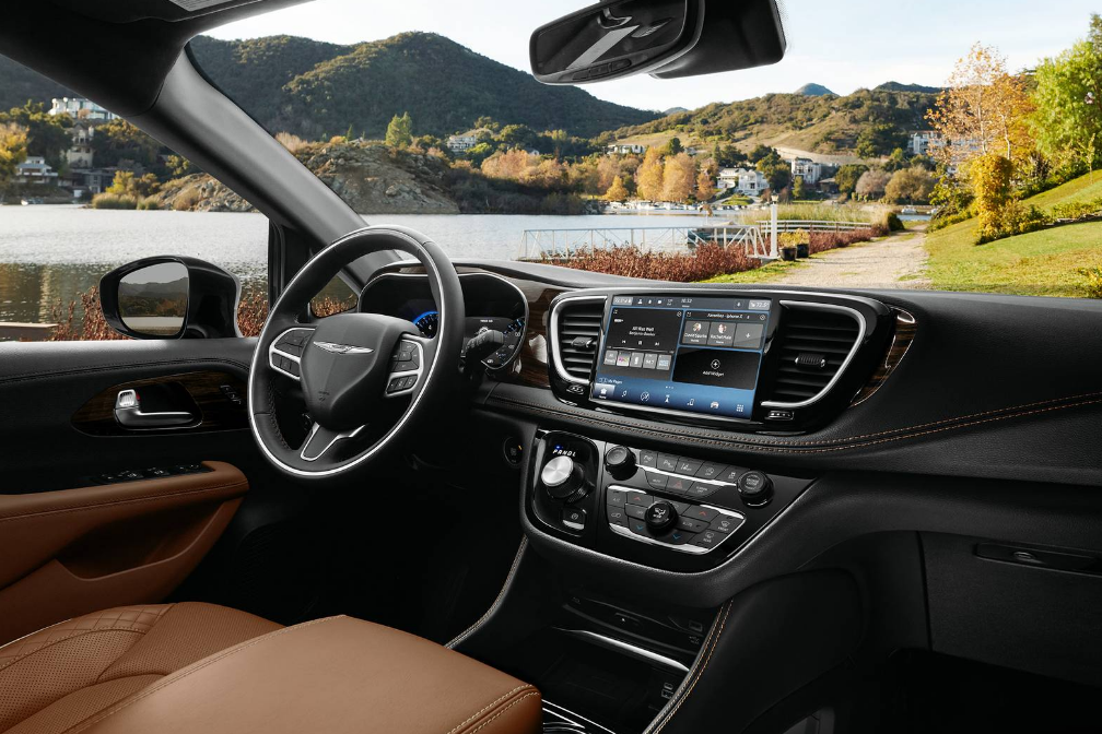 2026 Chrysler Pacifica Interior 4