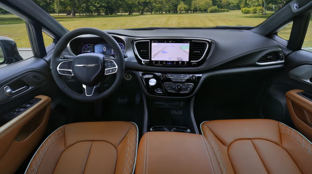Chrysler Voyager 2026 Review, Specs, Price and Mileage (Brochure ...