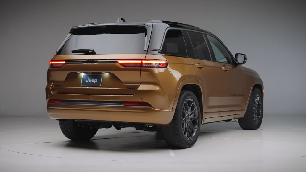 2026 Jeep Grand Cherokee Exterior 2