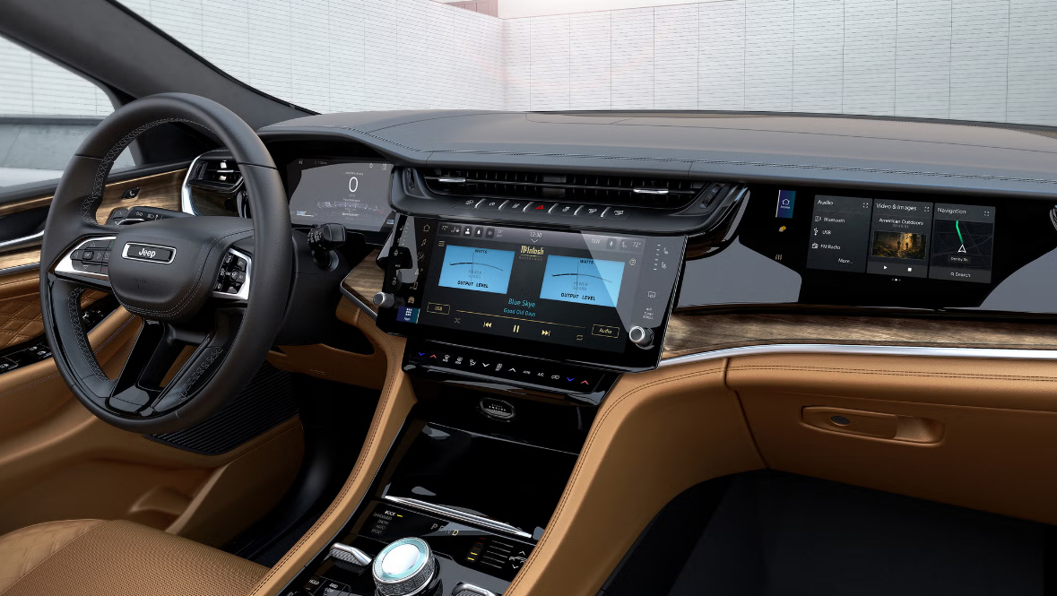 2026 Jeep Grand Cherokee Interior 3