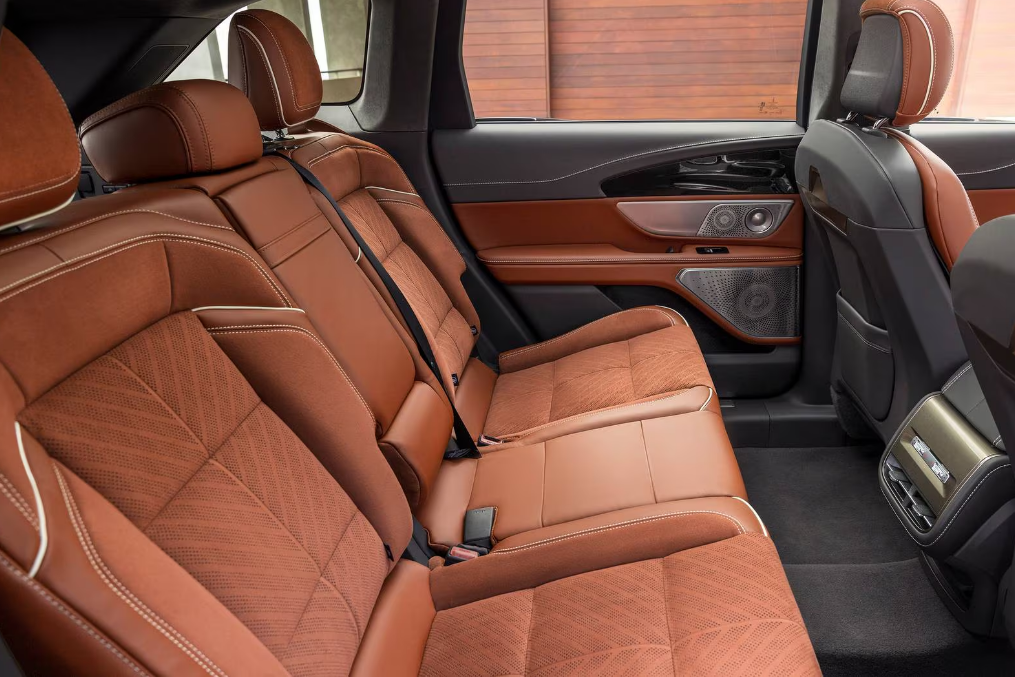 2026 Lincoln Nautilus Interior 3
