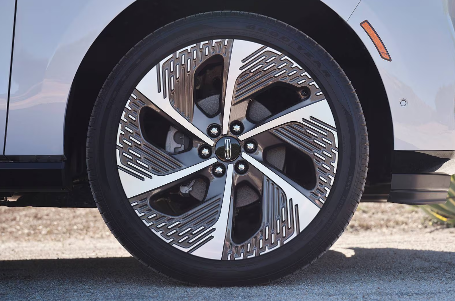 2026 Lincoln Navigator Exterior 3