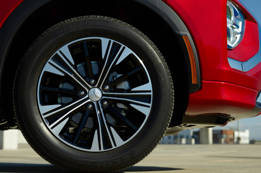 2026 Mitsubishi Eclipse Cross Tires and Wheels 3
