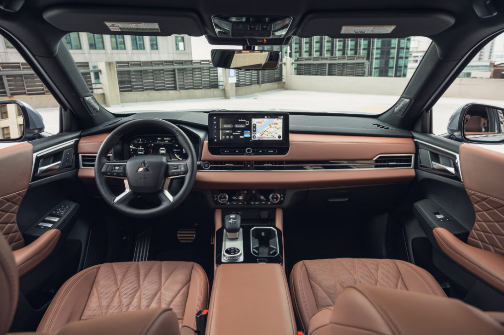 2026 Mitsubishi Outlander Interior 5