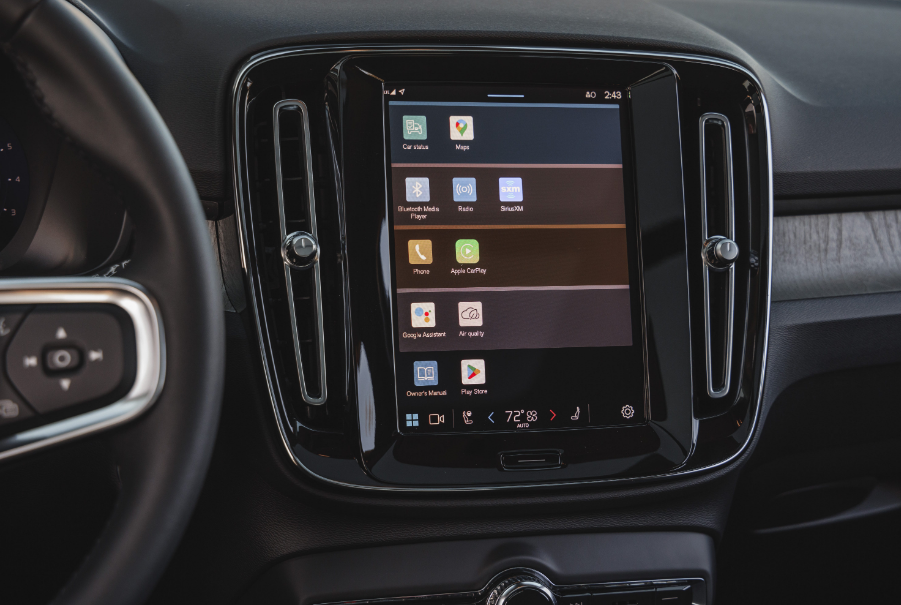 2026 Volvo XC40 Entertainment 6