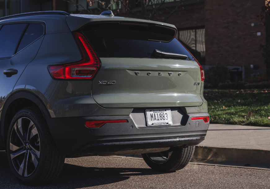 2026 Volvo XC40 Exterior 2