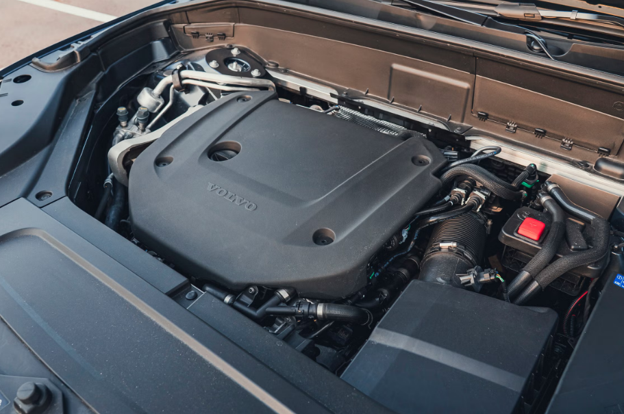 2026 Volvo XC90 Hybrid Engine 3