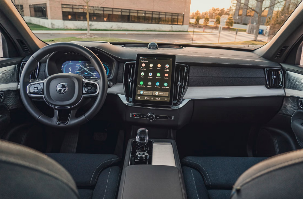2026 Volvo XC90 Hybrid Interior 4