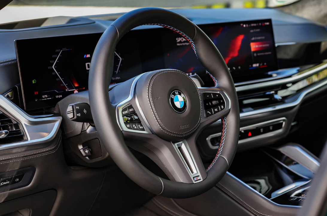 2025 BMW X6 STEERING