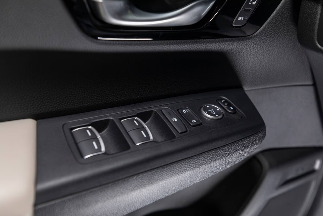 2025 Honda CR-V Hybrid SAFETY
