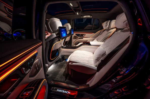 2026 Mercedes-Benz Maybach EQS 680 SUV Specs fig 7