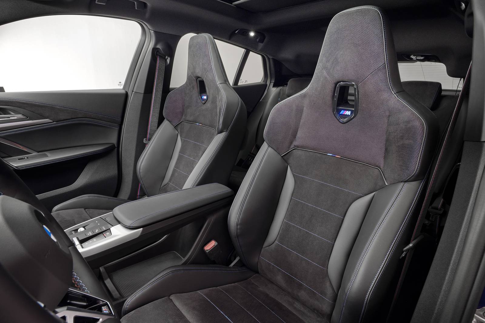 BMW X2 2025 INTERIOR