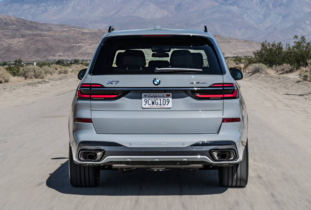 BMW X7 2025 exterior