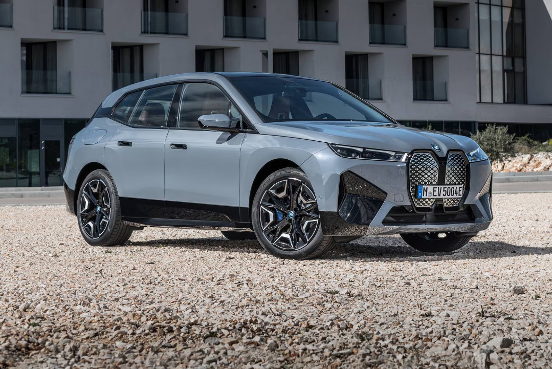 BMW iX 2025 EXTERIOR-1