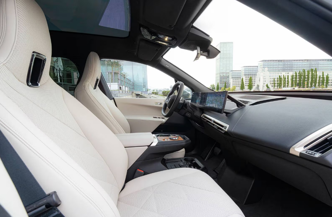 BMW iX 2025 INTERIOR