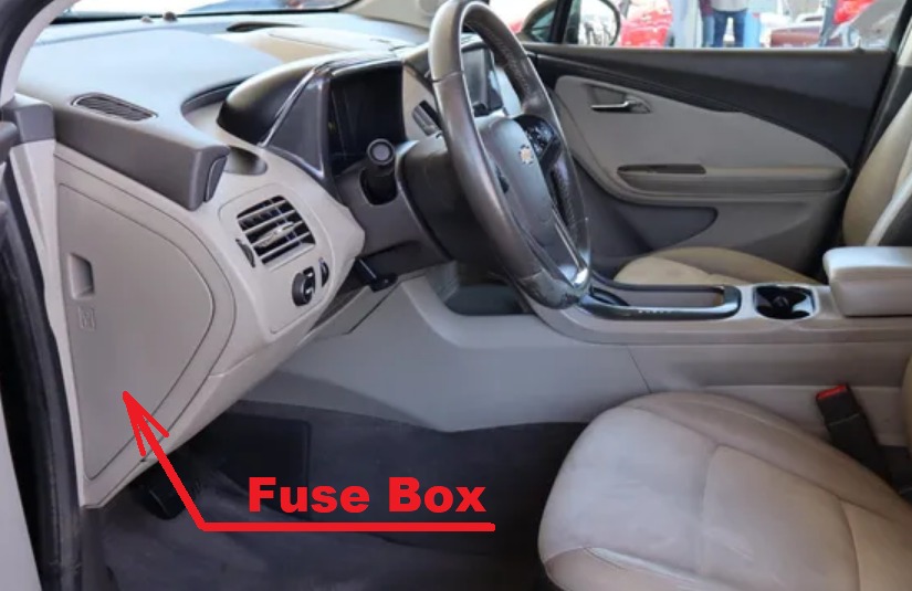 Chevrolet Volt Fuse Box Location & Diagrams User Guide (2011 – 2015) fig 1