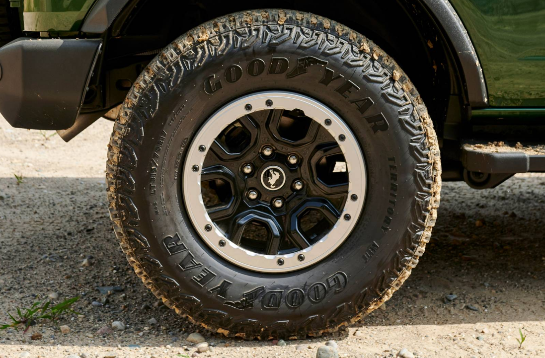 Ford Bronco 2025 TIRE