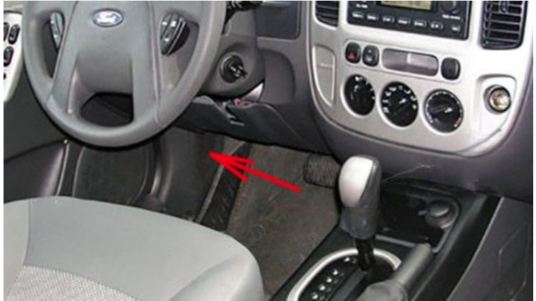 Ford Escape (2001 – 2004) fig-1