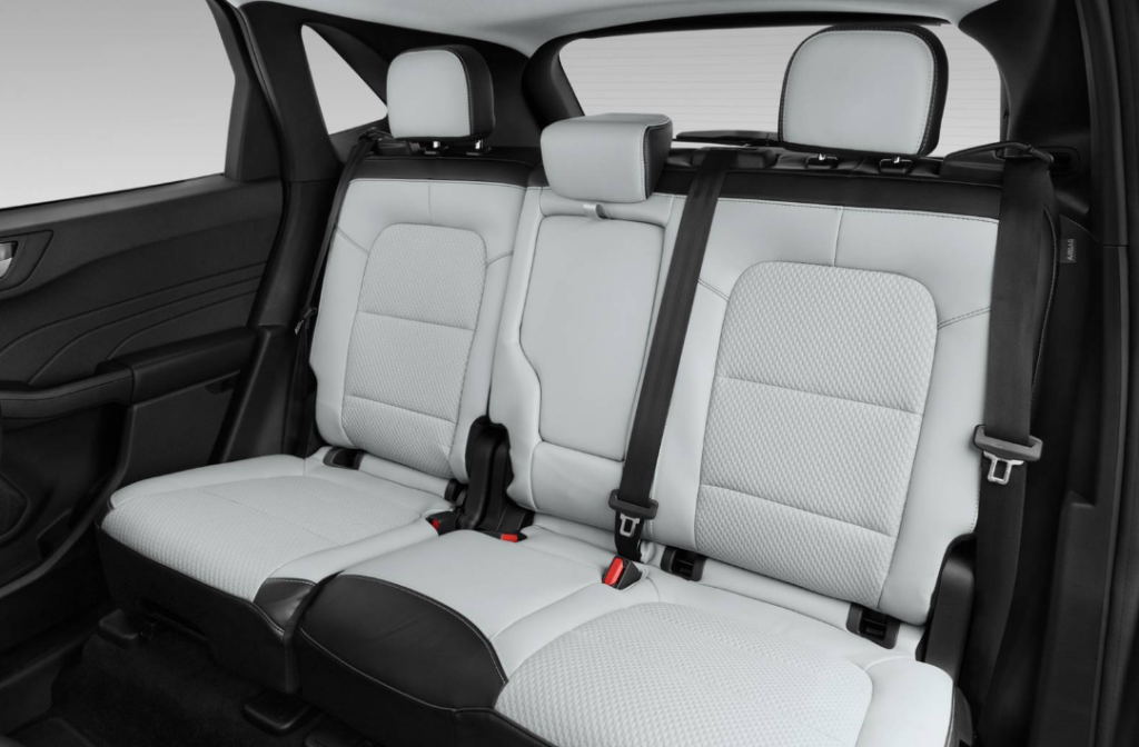 Ford-Escape-plug-in-hybrid-hybrid-2025-seat